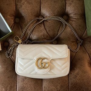 Gucci GG Marmont super mini quilted leather shoulder bag